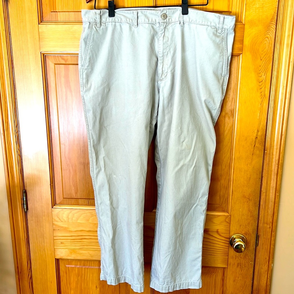 Patagonia size 40 x 30 organic cotton tan chino pants. Faded stain on knee.